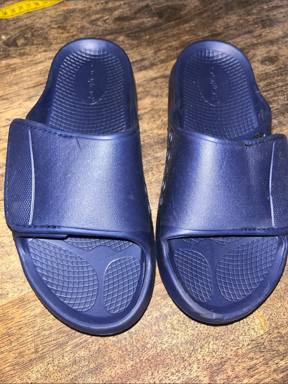 OOFOS Kids Navy Slide Sandals